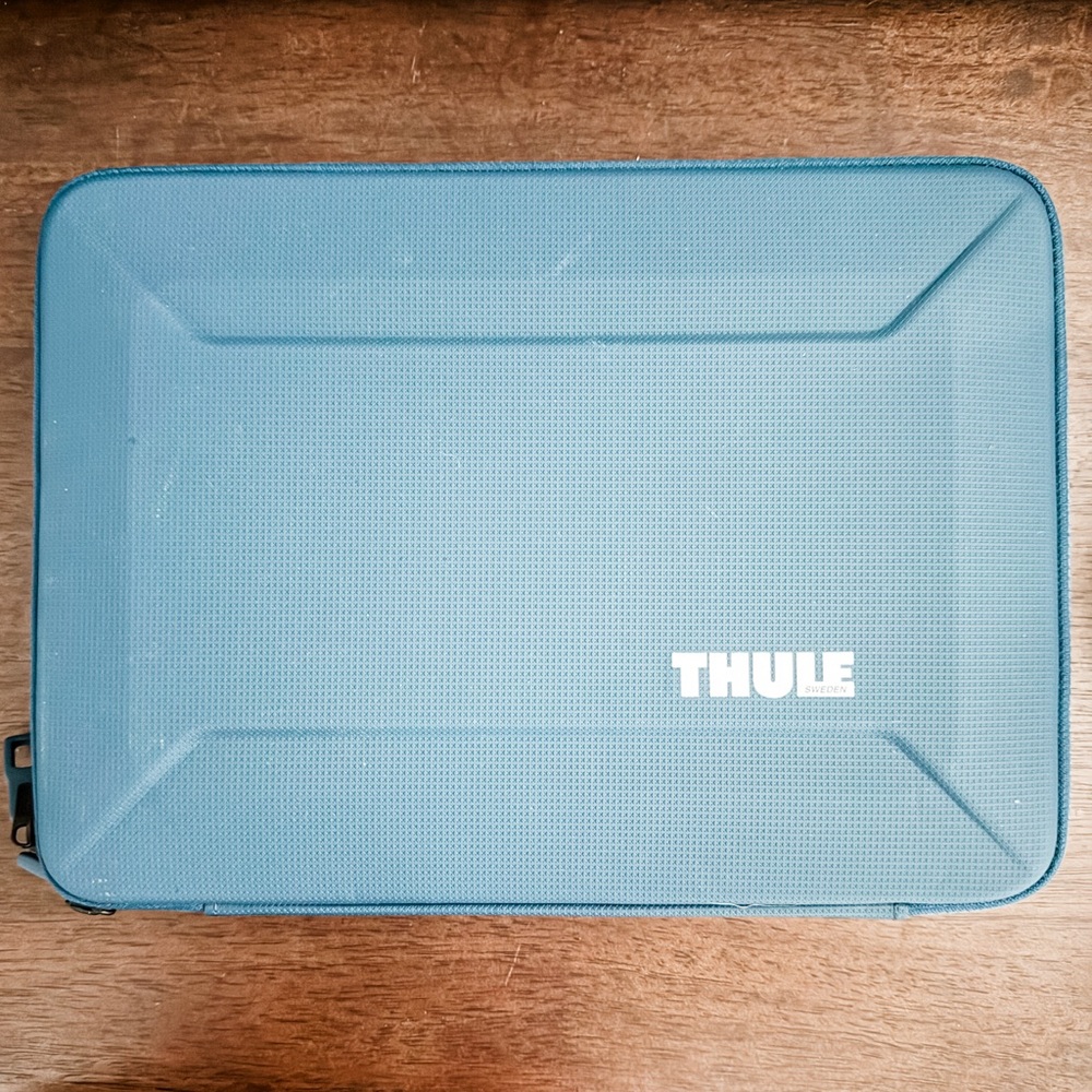 Thule Slate Blue Gauntlet 13” Computer Case
